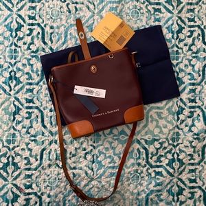 Dooney & Bourke crossbody bucket bag